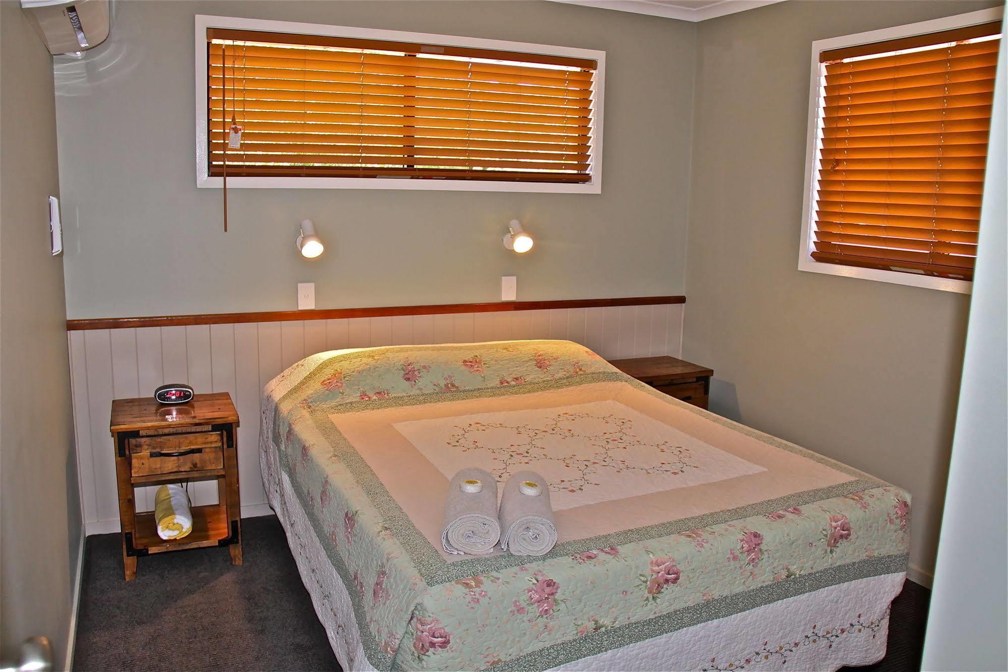 Barcaldine Country Motor Inn Exterior foto